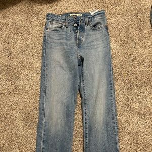 Only worn once. Perfect condition. Too tight and just missed the return window.